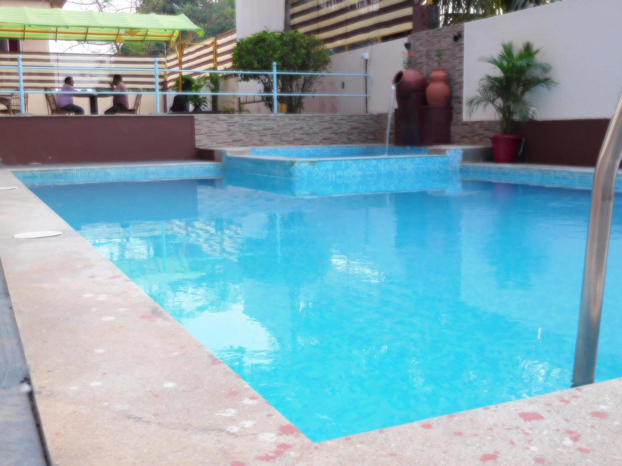 Oyo 9913 Nova De Goa Hotel Panaji Zewnętrze zdjęcie